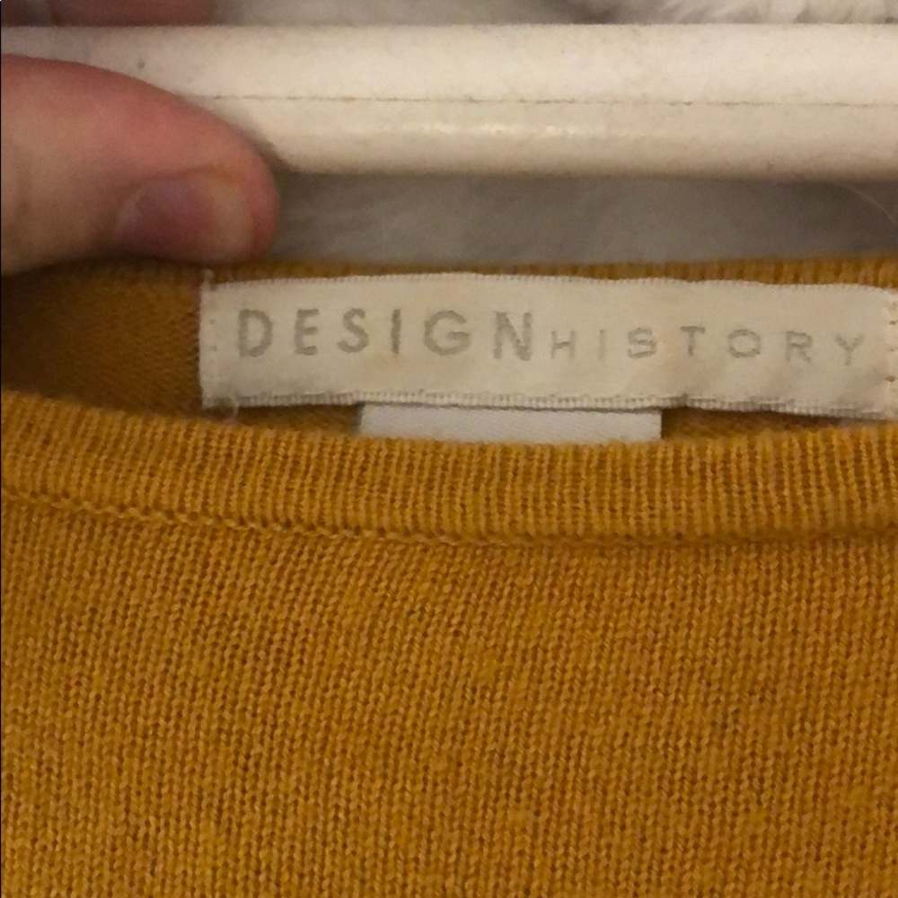 Sweater - Picture 3 of 4